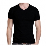 camiseta preta lisa algodão Santa Efigênia